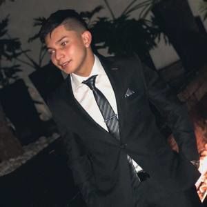 Meet your Posher, Daniel santiago